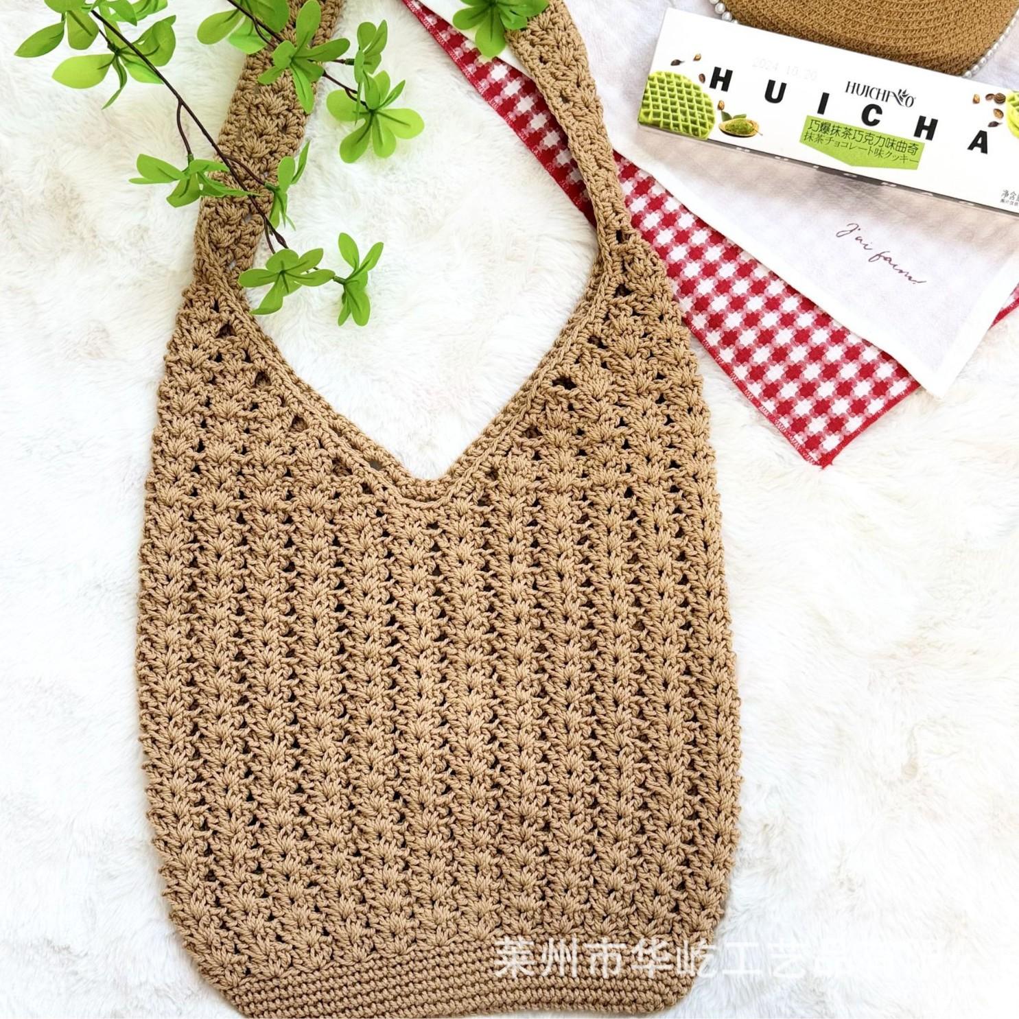 New Mori literary and artistic simple hollow woven tote bag women s niche vacation style casual lazy shoulder bag 30*26
New Mori literary and artistic simple hollow woven tote bag women s niche vacation style casual lazy shoulder bag 30*26