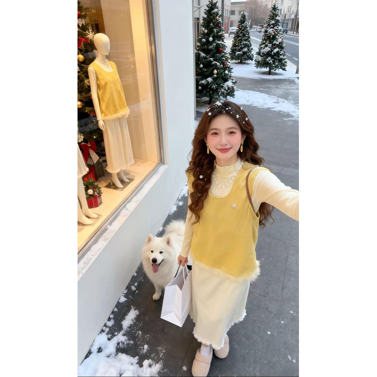 Winter Chic Slimming Three-Piece Set: Cute Sleeveless Vest & High-Waisted Skirt 2XL (125-140 lbs)
Winter Chic Slimming Three-Piece Set: Cute Sleeveless Vest & High-Waisted Skirt 2XL (125-140 lbs)