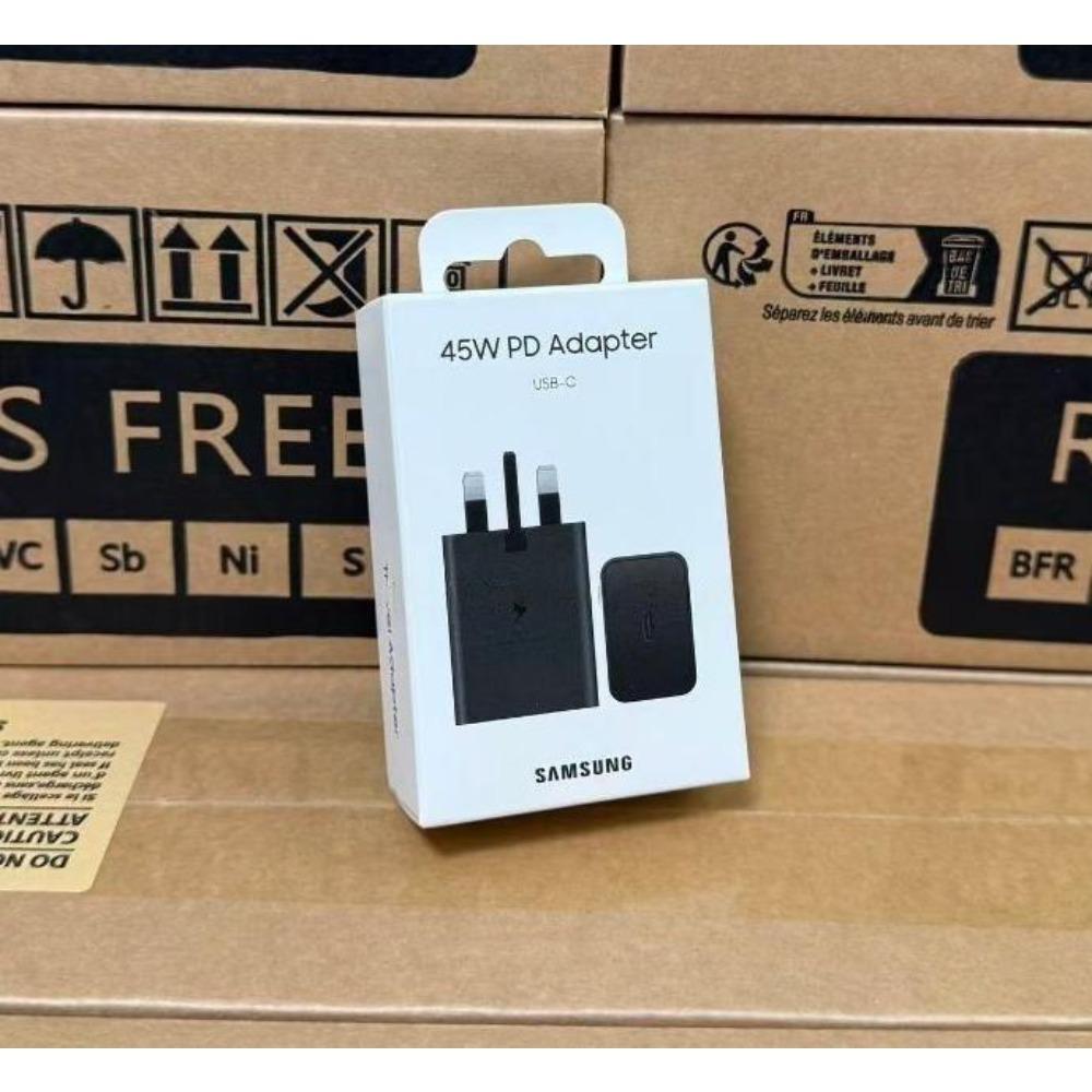 Samsung 45W USB-C Super Fast Charging PD Adapter (UK Plug) - EP-T4510 (No Cable) чорний
Samsung 45W USB-C Super Fast Charging PD Adapter (UK Plug) - EP-T4510 (No Cable) чорний