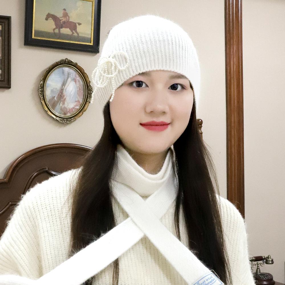 Korean BrandNew Hat Scarf Gloves for Women Three piece Set Outside Thickened Velvet Covers The Face Windproof Versatile Wool Hat average size
Korean BrandNew Hat Scarf Gloves for Women Three piece Set Outside Thickened Velvet Covers The Face Windproof Versatile Wool Hat average size