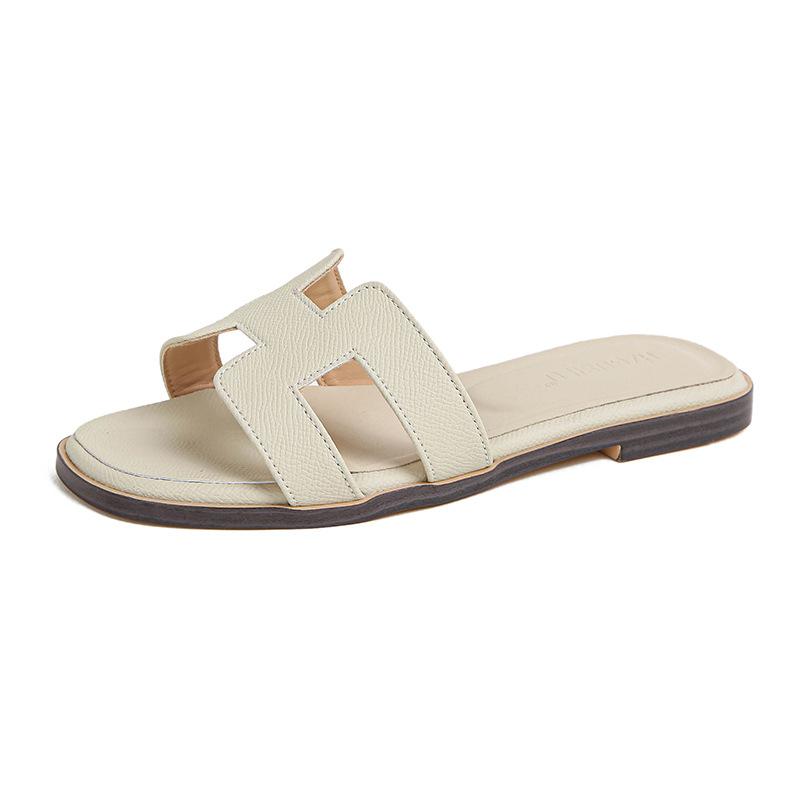 Slippers women s outer wear 2025 new spring and summer fashion versatile flat bottom one-word beach travel sandals palm pattern 43 чорний
Slippers women s outer wear 2025 new spring and summer fashion versatile flat bottom one-word beach travel sandals palm pattern 43 чорний
