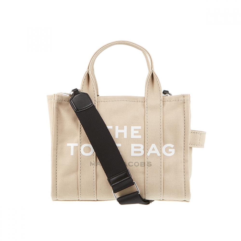 Marc Jacobs M0016493 260 Канвасна міні-сумка-тоут з верхньою ручкою M0016493 260
Marc Jacobs M0016493 260 Канвасна міні-сумка-тоут з верхньою ручкою M0016493 260