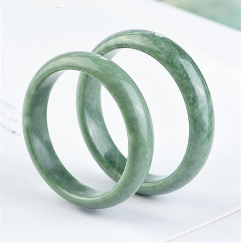 Guizhou Jade Light Green Floating Flower Thin Round Jadeite Bangle for Women Inner Diameter 64mm
Guizhou Jade Light Green Floating Flower Thin Round Jadeite Bangle for Women Inner Diameter 64mm