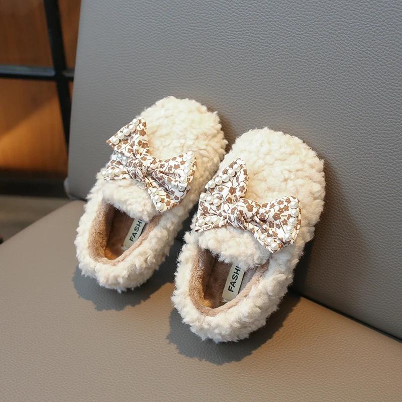 Новые туфли на плоской подошве для девочек, прямые поставки, теплые хлопковые туфли с жемчугом и цветочным принтом, бантом, простые нескользящие детские туфли для принцесс, повседневные туфли без застежек 23 белый
Новые туфли на плоской подошве для девочек, прямые поставки, теплые хлопковые туфли с жемчугом и цветочным принтом, бантом, простые нескользящие детские туфли для принцесс, повседневные туфли без застежек 23 белый