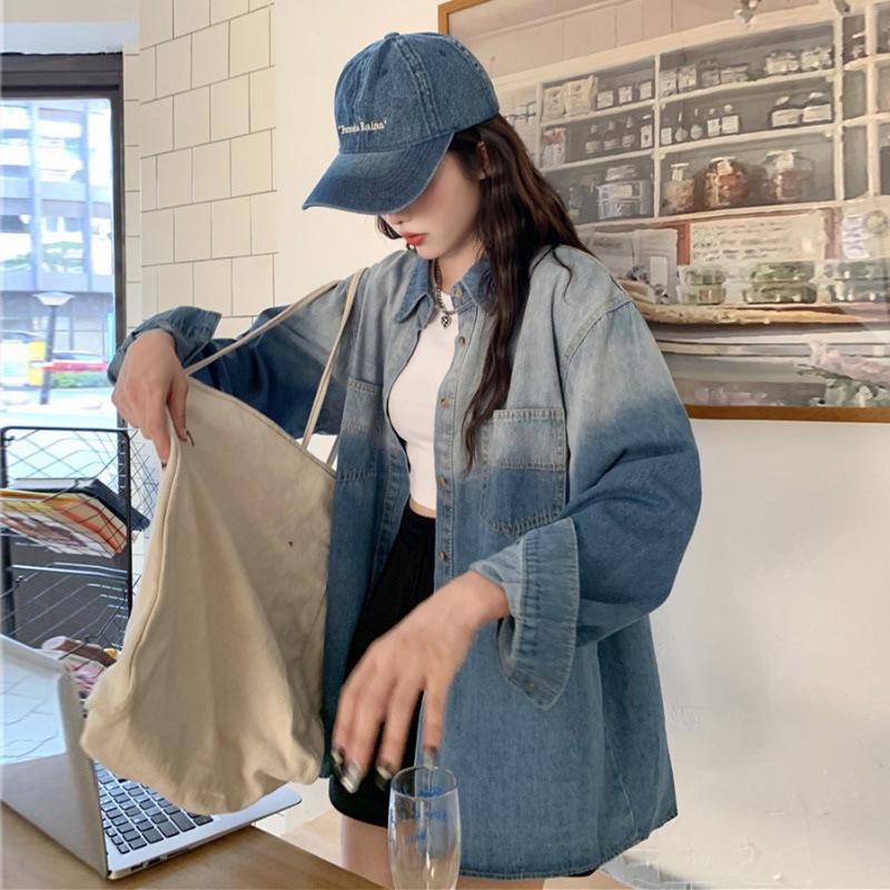 Women s Gradient Denim Jacket: Loose, Long-Sleeved, Perfect for Spring and Autumn. Extra Large
Women s Gradient Denim Jacket: Loose, Long-Sleeved, Perfect for Spring and Autumn. Extra Large