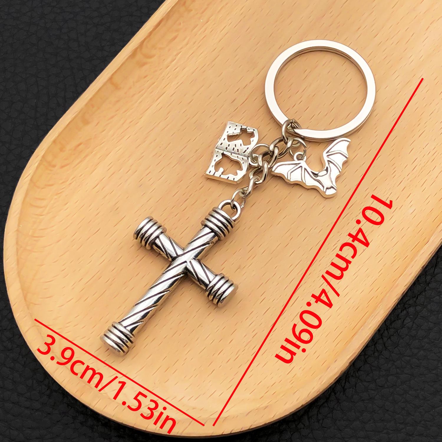 Black Cross Bat Skull Keychain: European & American Style Creative Pendant
Black Cross Bat Skull Keychain: European & American Style Creative Pendant