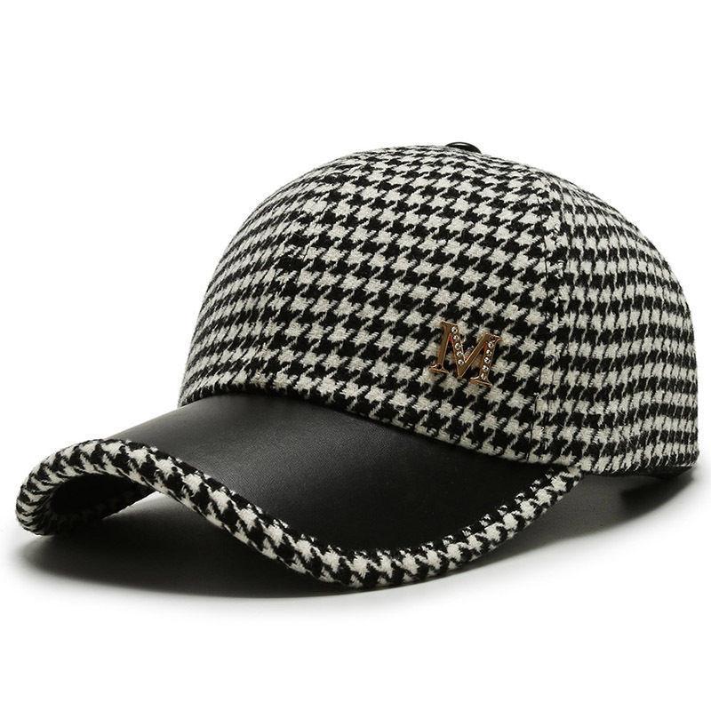 Women s M-Size Retro Houndstooth PU Leather Duckbill Hat - Korean Style Wool Baseball Cap for Autumn/Winter Outdoor Fashion Adjustable чёрный
Women s M-Size Retro Houndstooth PU Leather Duckbill Hat - Korean Style Wool Baseball Cap for Autumn/Winter Outdoor Fashion Adjustable чёрный