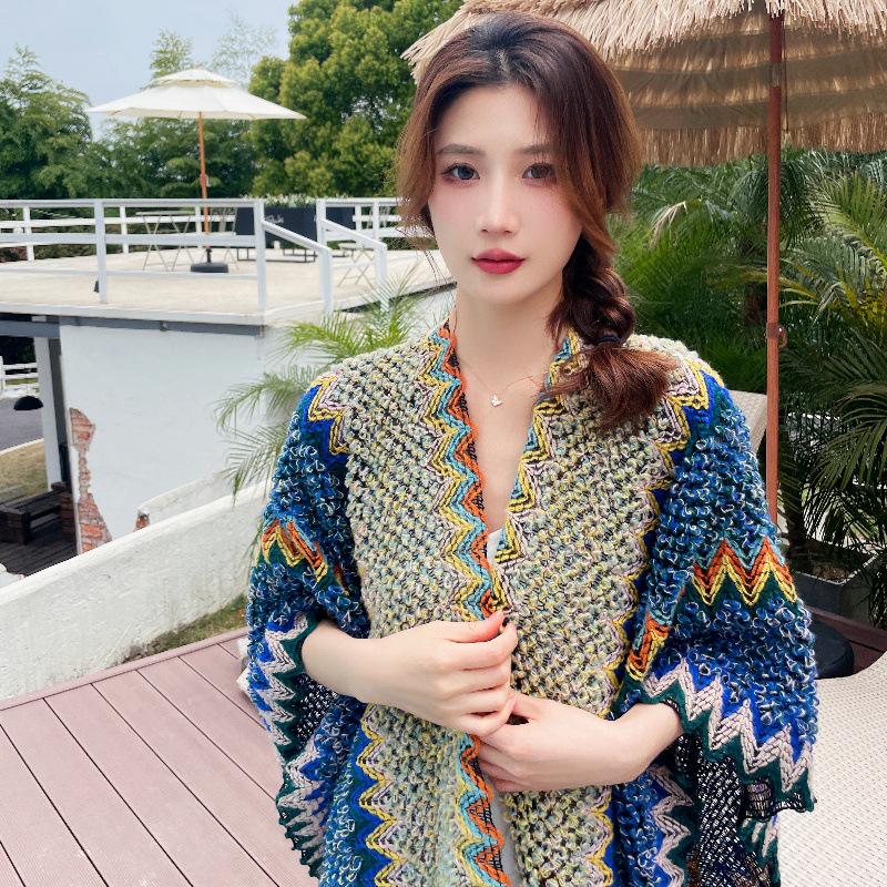Women s Ethnic-Style Shawl with Tassels - Fashionable Travel Outfit for Spring & Autumn
Women s Ethnic-Style Shawl with Tassels - Fashionable Travel Outfit for Spring & Autumn