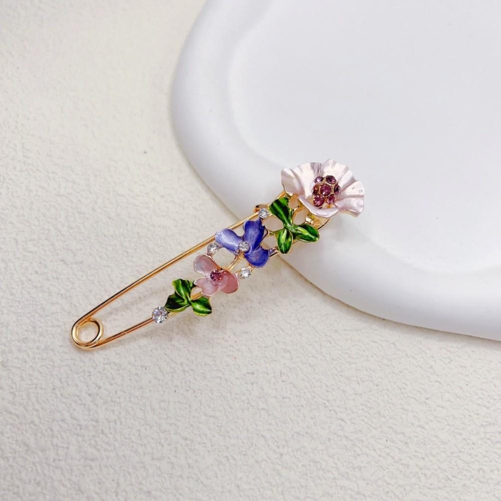 Anti-exposure Inlaid Rhinestones Brooch Elegant Shiny Brooches Sweet Flower Shape Lapel Pin Party фиолетовый
Anti-exposure Inlaid Rhinestones Brooch Elegant Shiny Brooches Sweet Flower Shape Lapel Pin Party фиолетовый