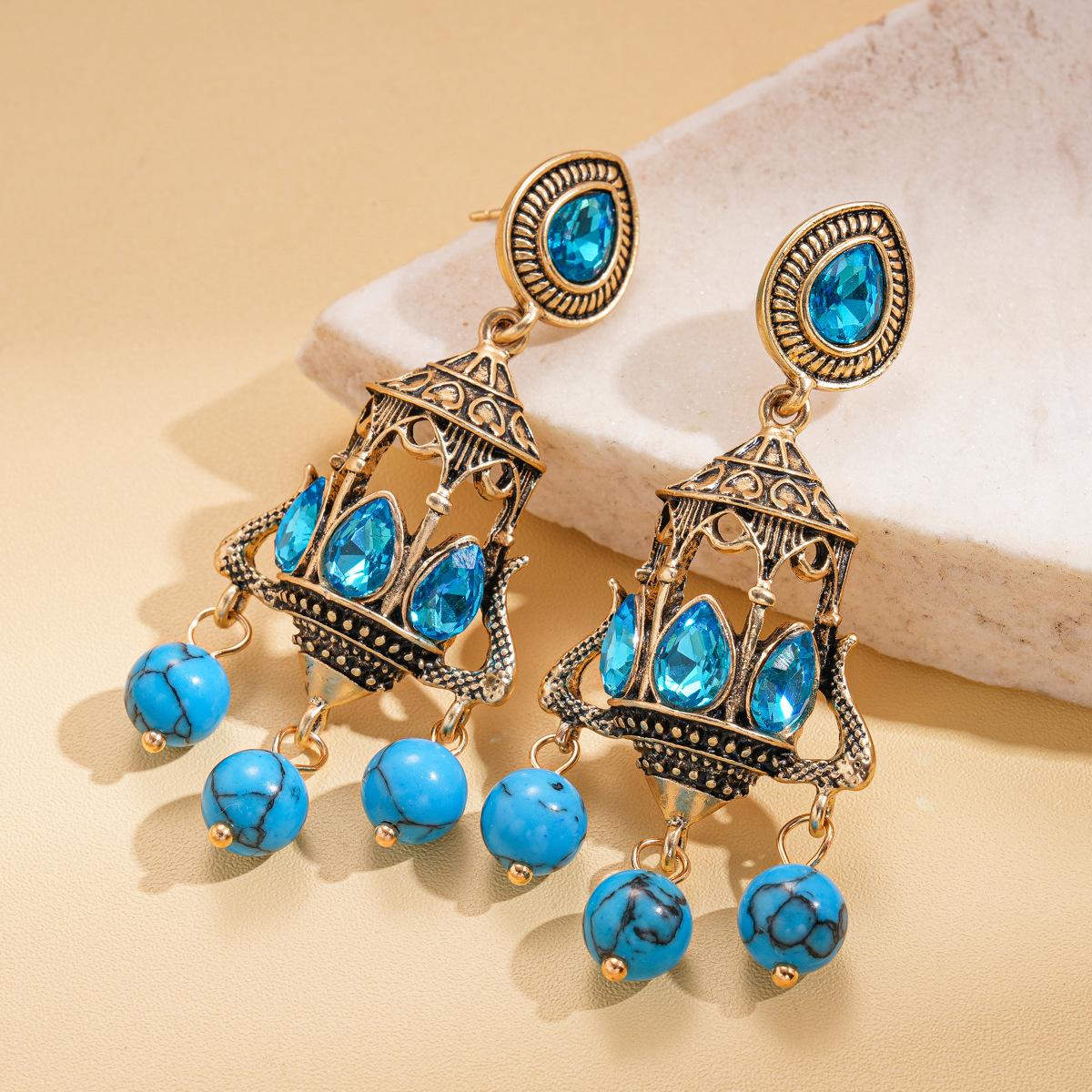 Zircon Chandelier Tassel Earrings Palace Style Retro Earrings
Zircon Chandelier Tassel Earrings Palace Style Retro Earrings