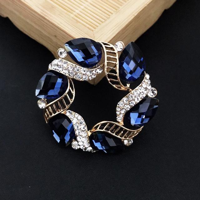 Atmospheric Crystalline Brooches Shirt Coat Women S Round Streamer Blue Floral Retro Clothes CorsageFloral Jewelry
Atmospheric Crystalline Brooches Shirt Coat Women S Round Streamer Blue Floral Retro Clothes CorsageFloral Jewelry
