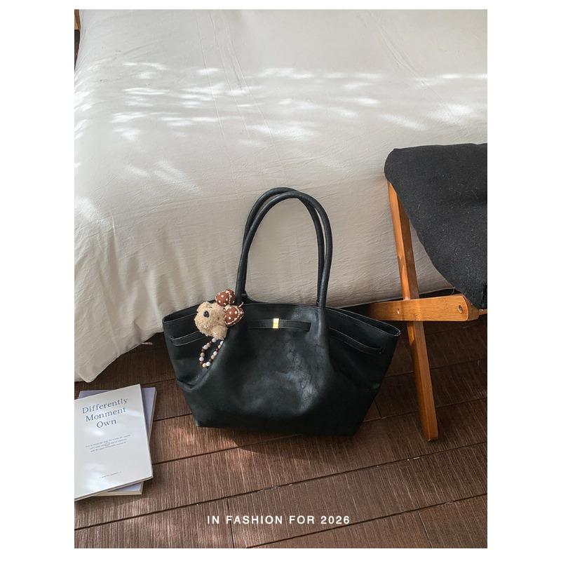 Elegant Large-capacity Handbag for Carrying Around, A Casual Single-shoulder Bag with An Underarm Strap. чорний
Elegant Large-capacity Handbag for Carrying Around, A Casual Single-shoulder Bag with An Underarm Strap. чорний