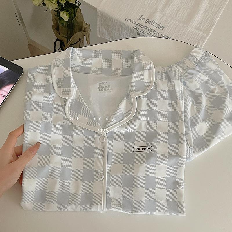Ice silk pajamas women s summer bear plaid print cool suit button cardigan short-sleeved loungewear one size (40-70kg)
Ice silk pajamas women s summer bear plaid print cool suit button cardigan short-sleeved loungewear one size (40-70kg)