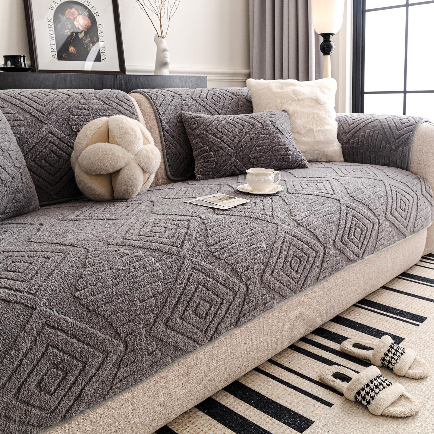 Modern Minimalist and High-end Sofa Cushion with Straight Anti Slip and Thickened Sofa Cover Fabric for Autumn and Winter Warmth 70x70cm сірий
Modern Minimalist and High-end Sofa Cushion with Straight Anti Slip and Thickened Sofa Cover Fabric for Autumn and Winter Warmth 70x70cm сірий