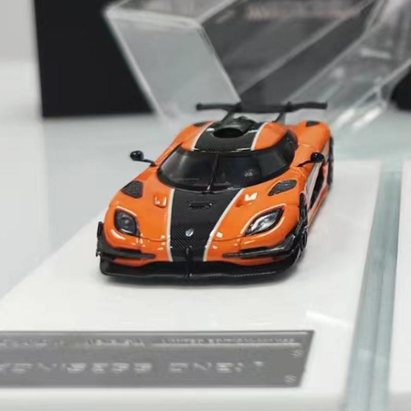 LMLF In Stock 1:64 ONE 1 Opened Hood Diecast Diorama Car Model Collection Miniature Toy
LMLF In Stock 1:64 ONE 1 Opened Hood Diecast Diorama Car Model Collection Miniature Toy