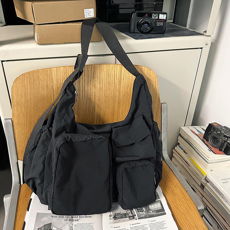Cross-border Large-capacity Shoulder Bag, Male and Female Students, Class Bag, Casual Japanese Backpack Ins Trendy Cool Versatile Messenger Bag чорний
Cross-border Large-capacity Shoulder Bag, Male and Female Students, Class Bag, Casual Japanese Backpack Ins Trendy Cool Versatile Messenger Bag чорний