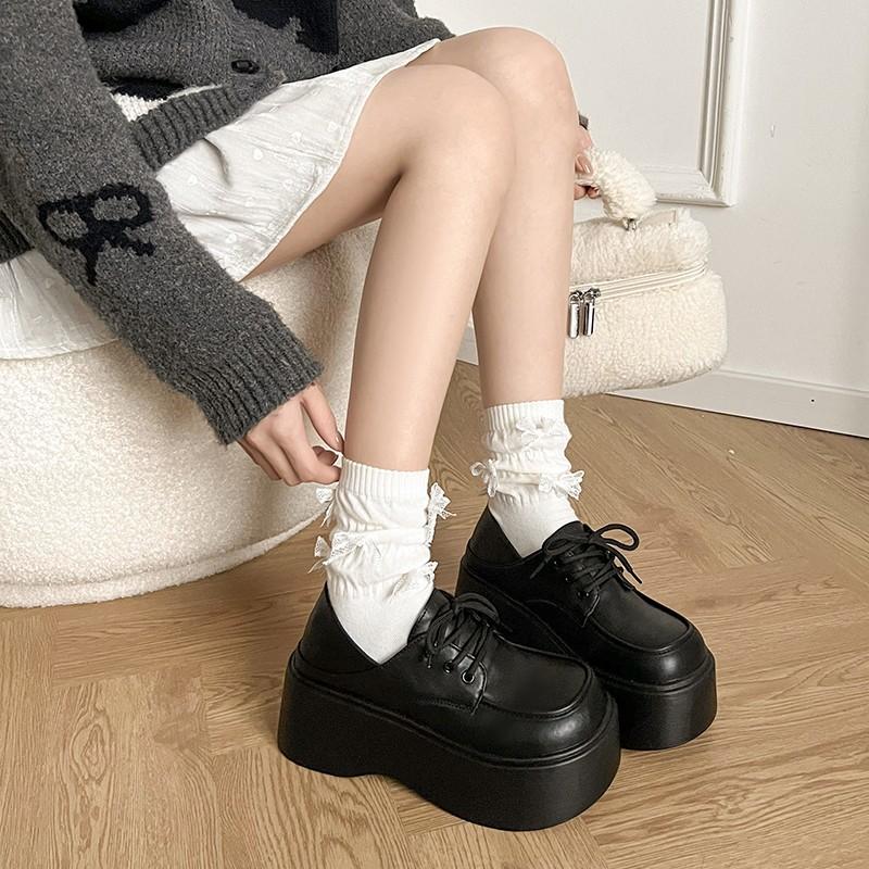Black platform loafers women s 2025 spring new British style lace-up deep mouth single shoes commuting versatile small leather shoes 35 чёрный
Black platform loafers women s 2025 spring new British style lace-up deep mouth single shoes commuting versatile small leather shoes 35 чёрный