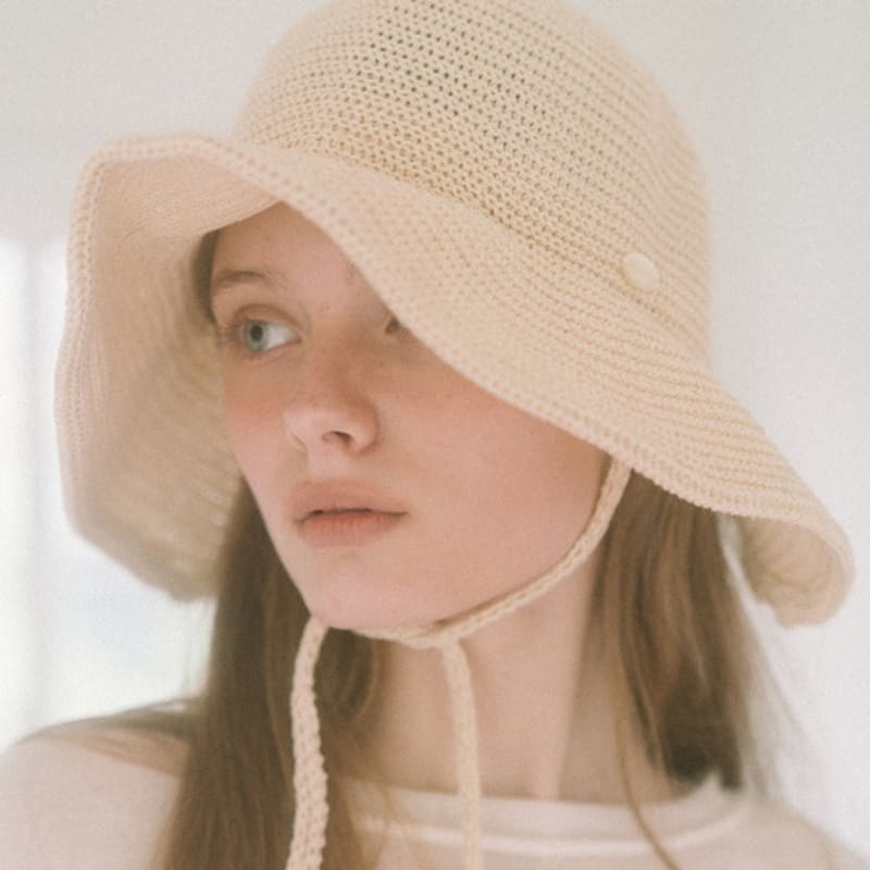 Ламинированная шляпа-ведро из ротанга - Слоновая кость Free
Ламинированная шляпа-ведро из ротанга - Слоновая кость Free