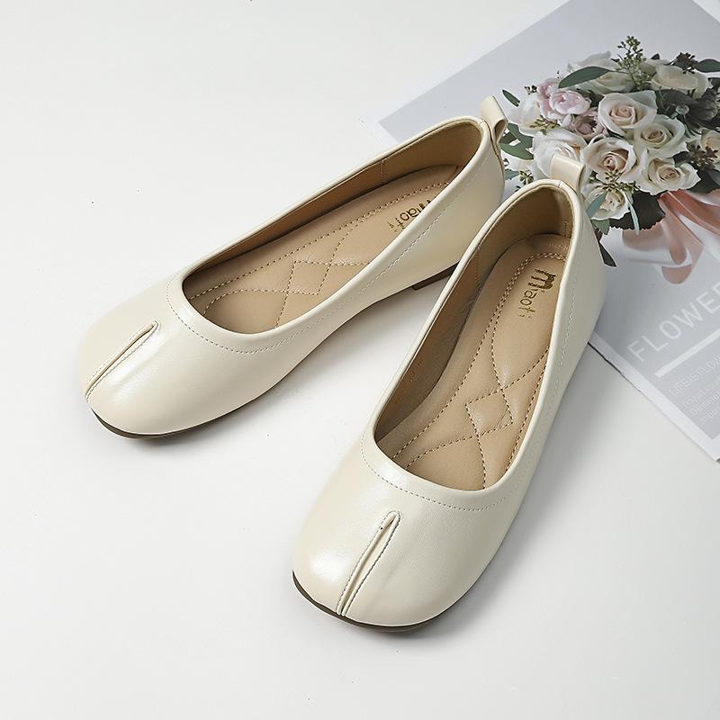 Fashion Flat Shoes Women s Plus Size Women s Shoes 41-43 Spring and Autumn New Shallow Square Toe Split Toe Shoes Loafers Women 33
Fashion Flat Shoes Women s Plus Size Women s Shoes 41-43 Spring and Autumn New Shallow Square Toe Split Toe Shoes Loafers Women 33