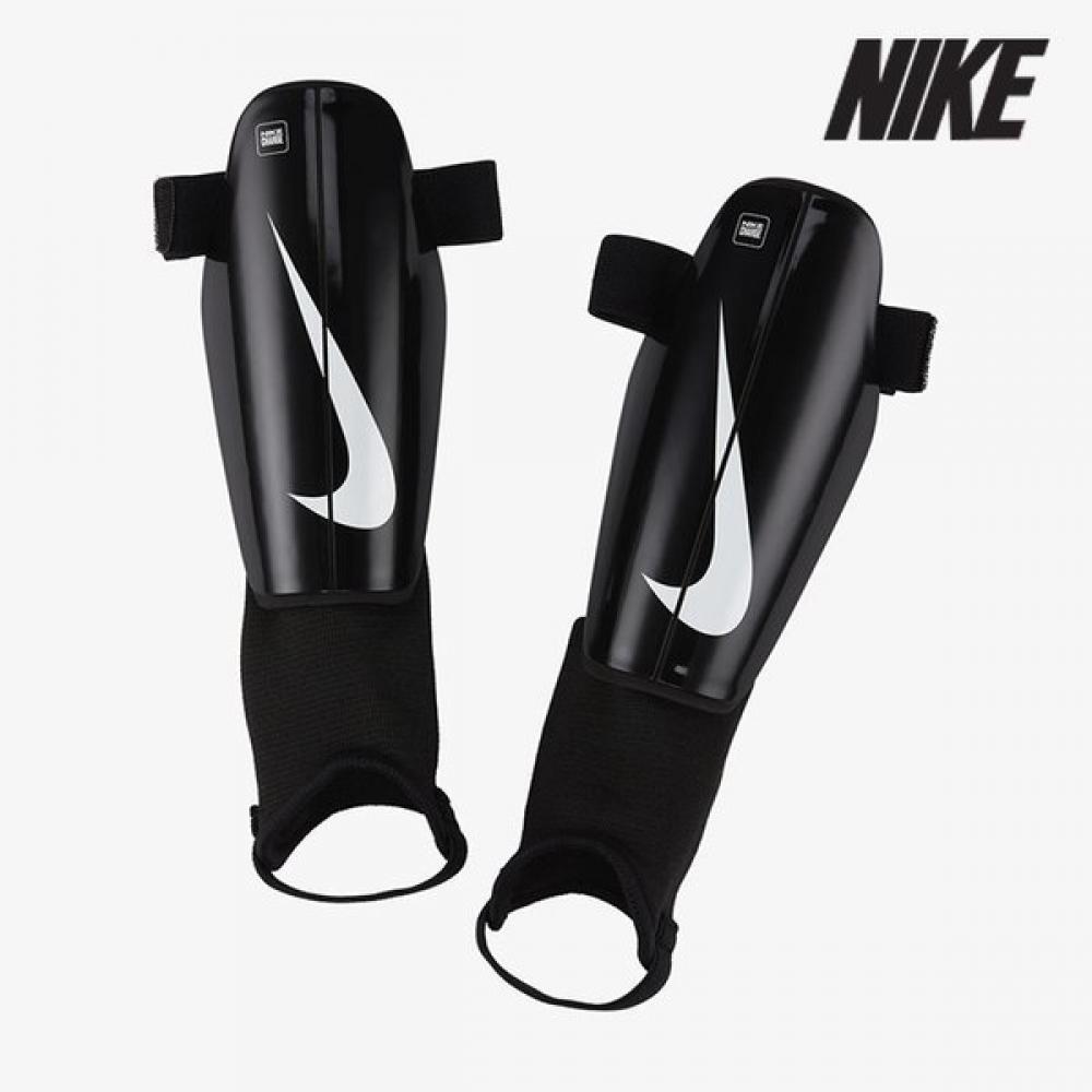 Nike Футбольный фиксатор B4 Dx4610 010 Kids Charge Футбольный протектор голени S
Nike Футбольный фиксатор B4 Dx4610 010 Kids Charge Футбольный протектор голени S