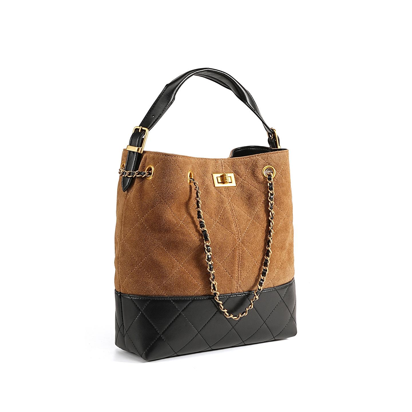Xiaoxiangfeng chain portable commuter premium shoulder bag large capacity suede new women s messenger leather bucket bag 25*9*27
Xiaoxiangfeng chain portable commuter premium shoulder bag large capacity suede new women s messenger leather bucket bag 25*9*27