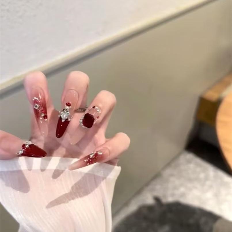 High-End Handmade Red French Press-On Nails for Autumn and Winter - Charming, Whitening, and Elegant Design Large - L
High-End Handmade Red French Press-On Nails for Autumn and Winter - Charming, Whitening, and Elegant Design Large - L
