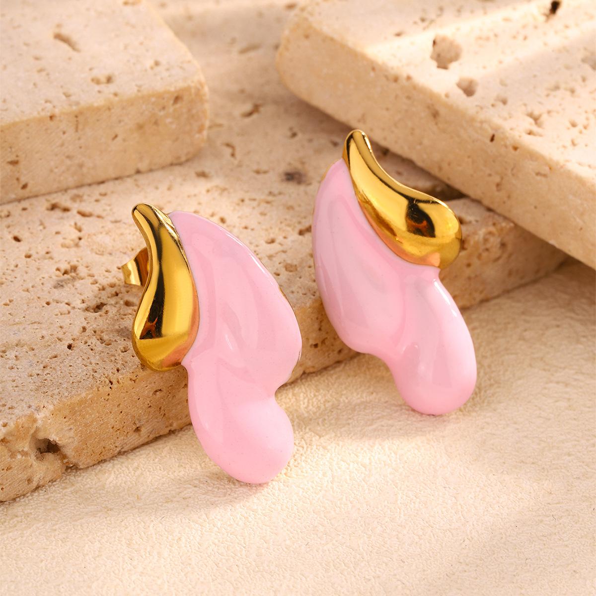 European and American retro stud earrings, high-end light luxury 11 gold stainless steel earrings, water drop earrings, jewelry
European and American retro stud earrings, high-end light luxury 11 gold stainless steel earrings, water drop earrings, jewelry