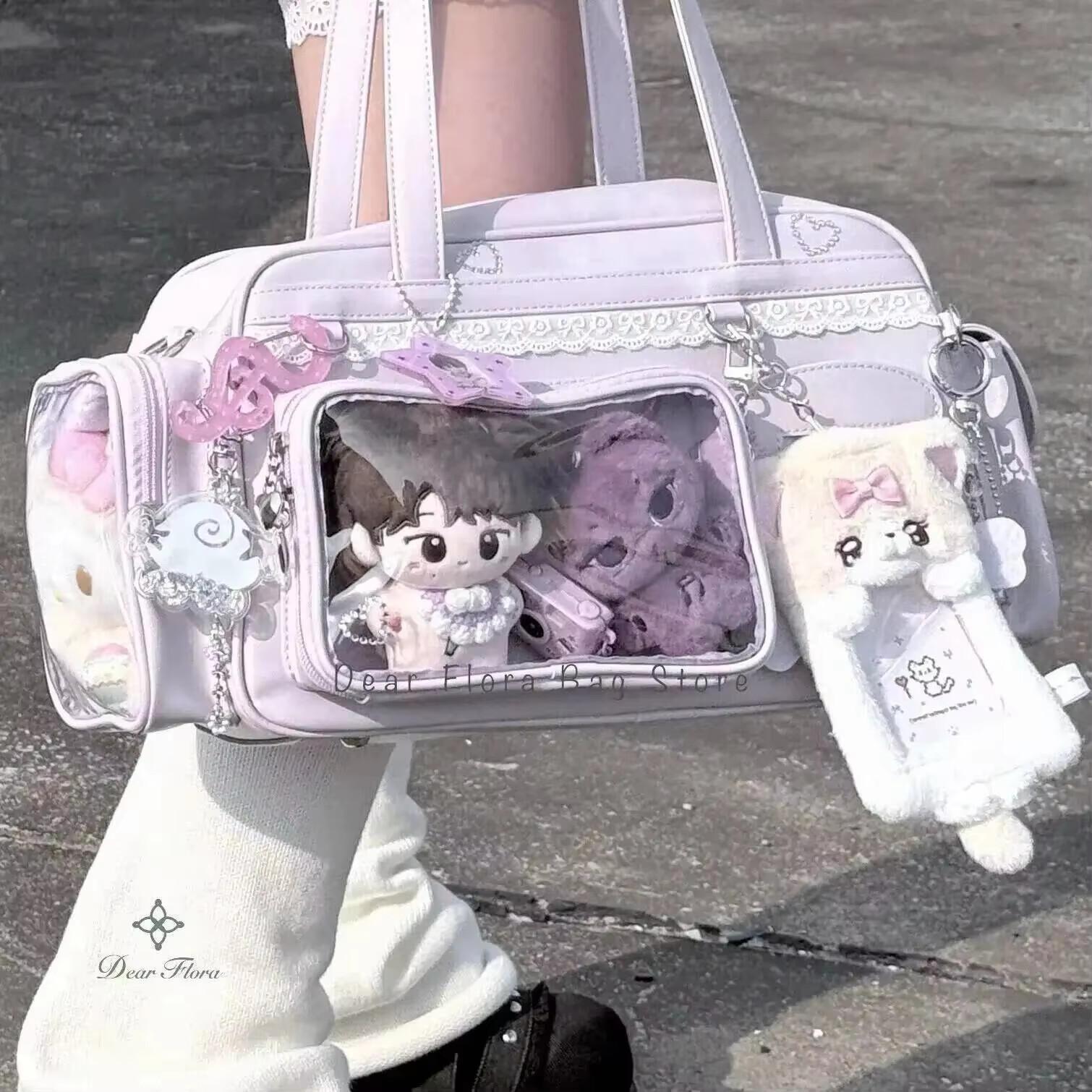 New Y2K Concert Ita Bag JK Large Capacity Shoulder Bag Cute Girl Transparent Backpack Exhibition DIY Badge Display Crossbody Bag 39x20x14cm
New Y2K Concert Ita Bag JK Large Capacity Shoulder Bag Cute Girl Transparent Backpack Exhibition DIY Badge Display Crossbody Bag 39x20x14cm