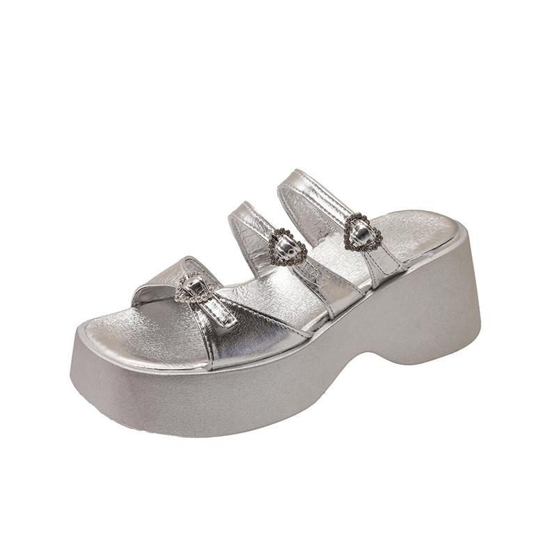 Height-increasing platform slippers women s summer outer wear new Korean version of French fairy versatile skirt silver premium sandals 40
Height-increasing platform slippers women s summer outer wear new Korean version of French fairy versatile skirt silver premium sandals 40