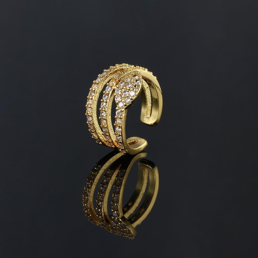 1pc Vintage Snack Fashion Gold Color ear cilp for women men Exquisite shinny Zircon Stud Earrings Helix Tragus Zircon Gift
1pc Vintage Snack Fashion Gold Color ear cilp for women men Exquisite shinny Zircon Stud Earrings Helix Tragus Zircon Gift