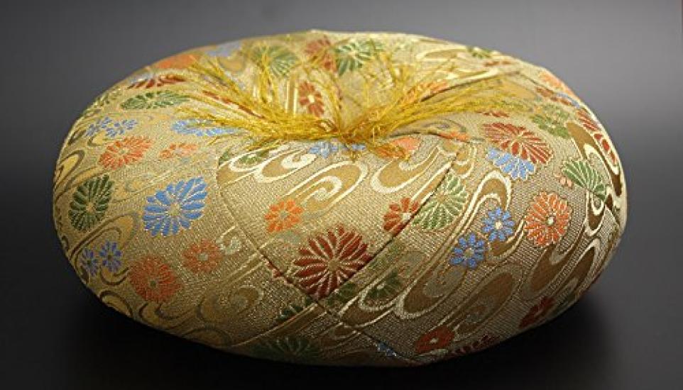Kyoto Buddhist Altar Hayashi Round Futon, Small Chrysanthemum, Approx. 24cm x 8cm High, Size 8
Kyoto Buddhist Altar Hayashi Round Futon, Small Chrysanthemum, Approx. 24cm x 8cm High, Size 8
