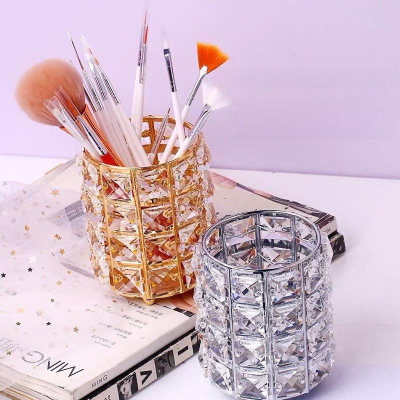 Palace Style Crystal Makeup Brush Storage Bucket Makeup Tool Storage Container Jewelry Storages Box Nail Tool Storages Rack золотой
Palace Style Crystal Makeup Brush Storage Bucket Makeup Tool Storage Container Jewelry Storages Box Nail Tool Storages Rack золотой
