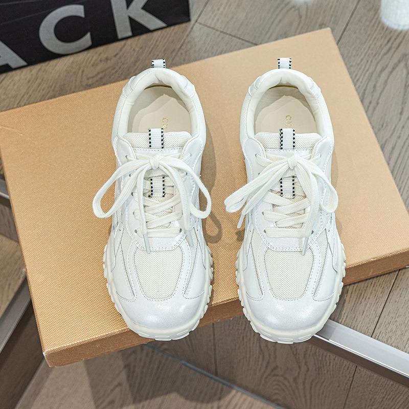 Summer breathable mesh women s versatile single shoes, small height-increasing casual shoes 33 белый
Summer breathable mesh women s versatile single shoes, small height-increasing casual shoes 33 белый