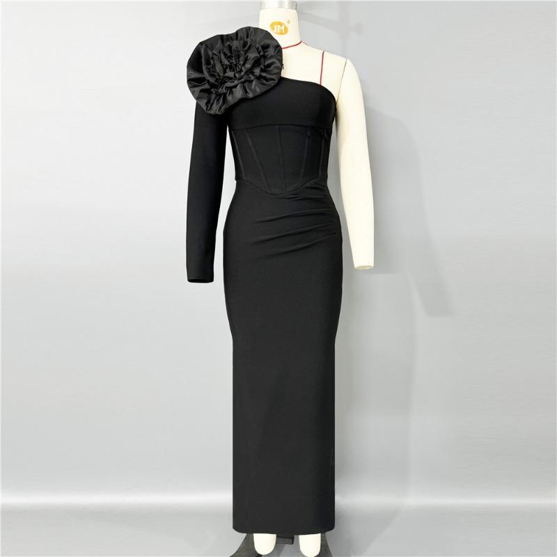 Summer New Fashion One Shoulder Bandage Dress Slim Sexy Hip Wrap Skirt Women s Clothing S
Summer New Fashion One Shoulder Bandage Dress Slim Sexy Hip Wrap Skirt Women s Clothing S