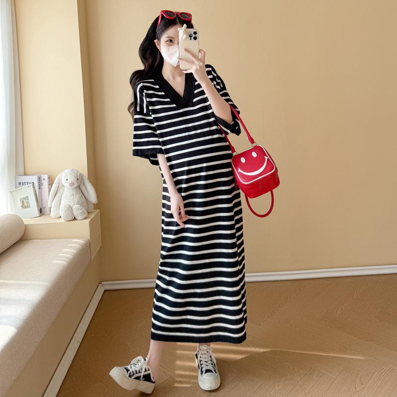 2026 Summer V-Neck Striped Knitted Maternity Dress - Plus Size, Loose, and Slimming Double Extra Large
2026 Summer V-Neck Striped Knitted Maternity Dress - Plus Size, Loose, and Slimming Double Extra Large