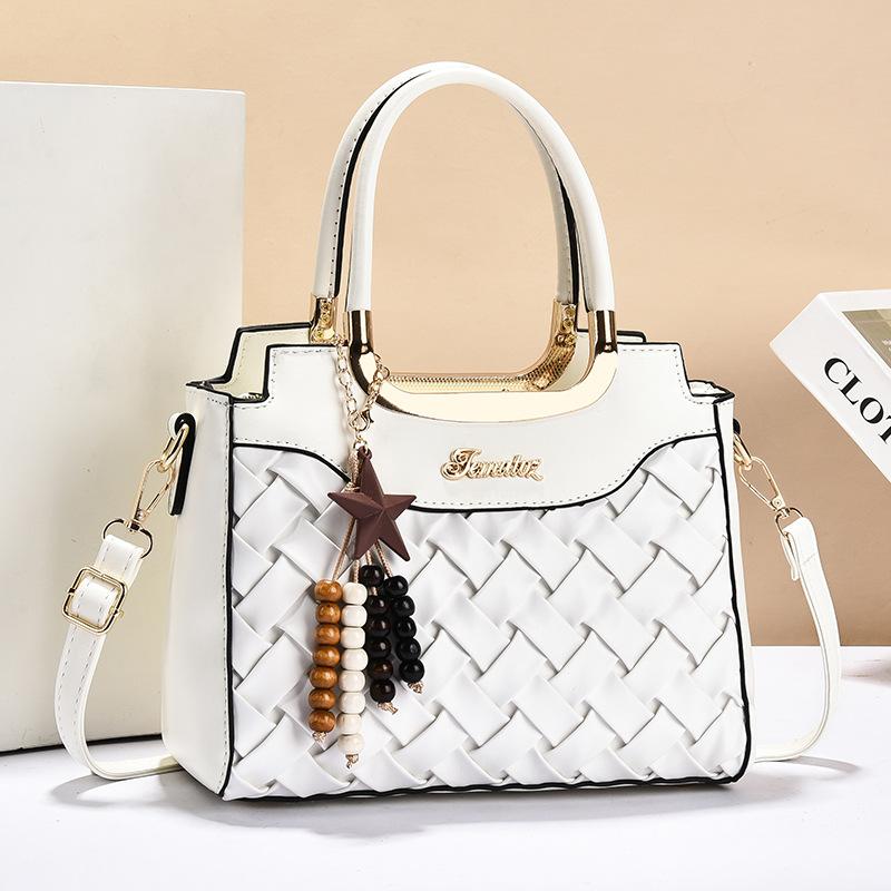 2026 New Fashionable Womens Handbag Temperament Style Crossbody Bag Large Capacity Commuting Single Shoulder Women s Bag 25x12x20cm
2026 New Fashionable Womens Handbag Temperament Style Crossbody Bag Large Capacity Commuting Single Shoulder Women s Bag 25x12x20cm