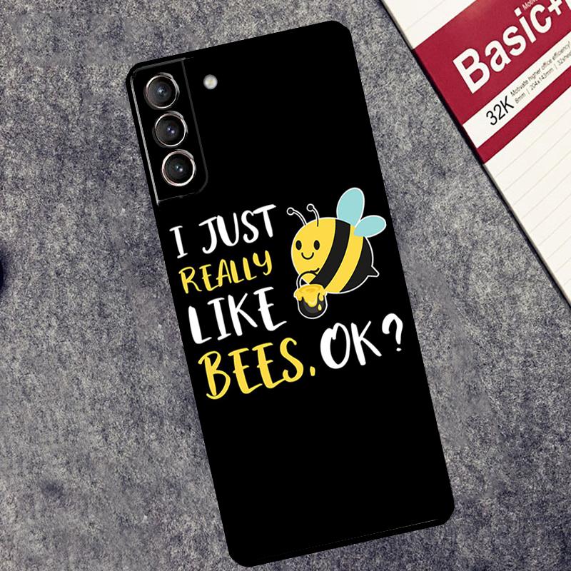 Honeycomb Honey Bee Cover For Samsung Galaxy S24 Ultra S23 S22 S20 S21 FE S8 S9 S10 Plus Note 10 20 Ultra Case Galaxy S24
Honeycomb Honey Bee Cover For Samsung Galaxy S24 Ultra S23 S22 S20 S21 FE S8 S9 S10 Plus Note 10 20 Ultra Case Galaxy S24