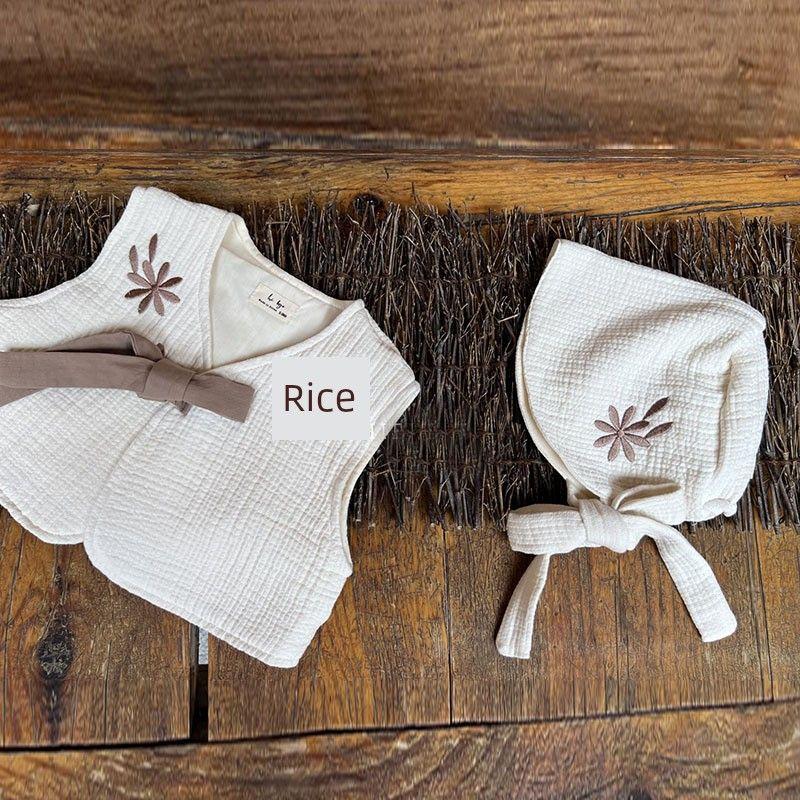 Korean-Style Children s Clothing, New Spring and Autumn Embroidered Cross-Front Vest Romper Dress for Baby Girls Vest+Hat 66 cm
Korean-Style Children s Clothing, New Spring and Autumn Embroidered Cross-Front Vest Romper Dress for Baby Girls Vest+Hat 66 cm