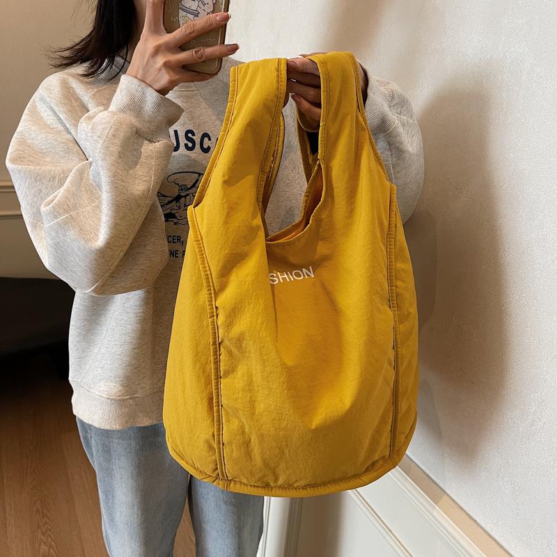 Niche design schoolbag women s 2025 new fashion wide shoulder strap backpack travel backpack shoulder bag жовтий
Niche design schoolbag women s 2025 new fashion wide shoulder strap backpack travel backpack shoulder bag жовтий