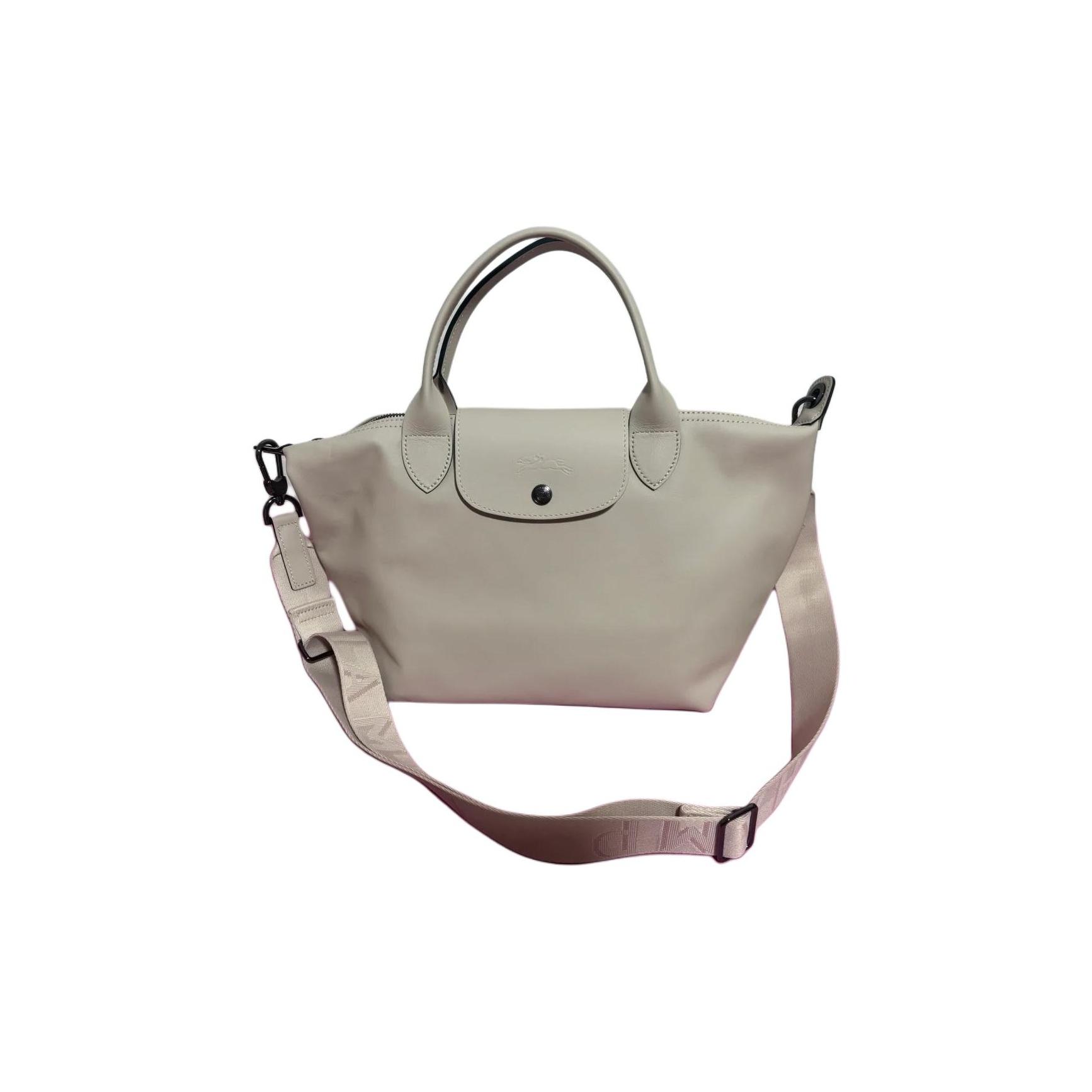 Longchamp Le Pliage Xtra Знімний Регульований Плечовий Ремінь Шкіряна Сумка-Пельмень Маленька Жіночі Сумки Слонова Кістка 1512987555 Basic Set (Bag+Dust Bag)
Longchamp Le Pliage Xtra Знімний Регульований Плечовий Ремінь Шкіряна Сумка-Пельмень Маленька Жіночі Сумки Слонова Кістка 1512987555 Basic Set (Bag+Dust Bag)