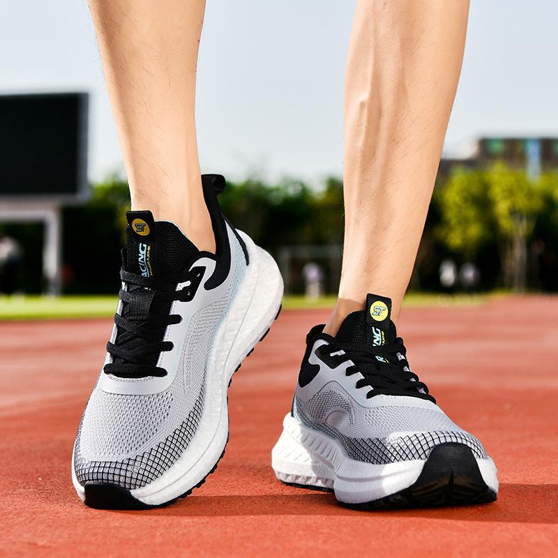 New color matching versatile new ice silk mesh breathable sports shoes men s non-slip running shoes soft-soled casual running shoes 44 темно-синього кольору
New color matching versatile new ice silk mesh breathable sports shoes men s non-slip running shoes soft-soled casual running shoes 44 темно-синього кольору