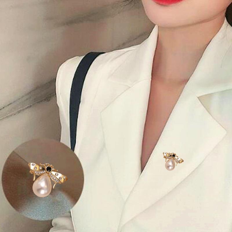 Rerto Bee Crystal Brooches For Women Enamel Rhinestone Animal Tassel Lapel Pins Men S Suit Collar Pin Badge Accessories A
Rerto Bee Crystal Brooches For Women Enamel Rhinestone Animal Tassel Lapel Pins Men S Suit Collar Pin Badge Accessories A