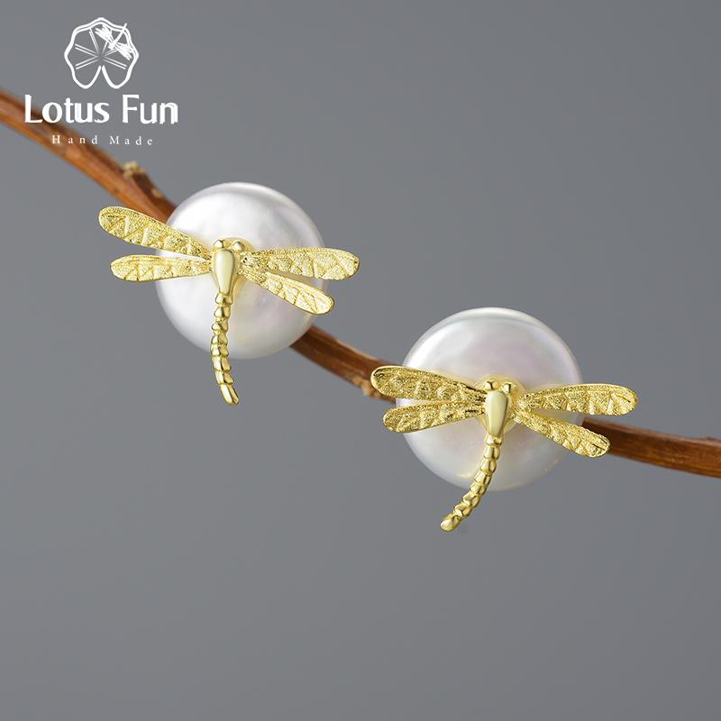 Lotus Fun винтажные серьги-гвоздики с натуральным жемчугом в стиле барокко и стрекозой для женщин, настоящее серебро 925 пробы, роскошное качество, ювелирные изделия
Lotus Fun винтажные серьги-гвоздики с натуральным жемчугом в стиле барокко и стрекозой для женщин, настоящее серебро 925 пробы, роскошное качество, ювелирные изделия