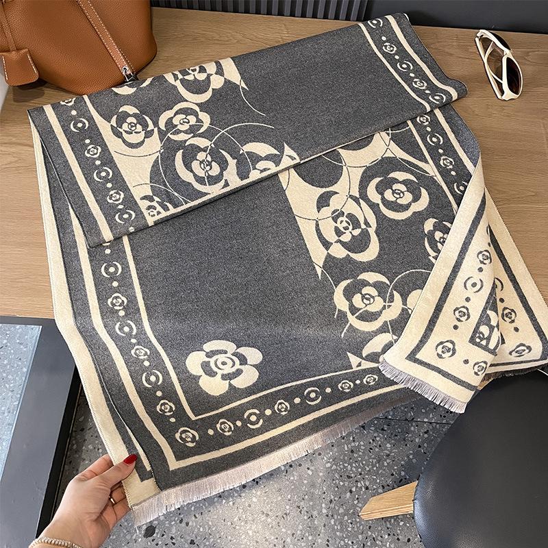 Женский шарф из имитации кашемира, геометрический, с цветочным узором, двусторонний, универсальный, двойного назначения, высококачественная шаль-шарф 185 серый
Женский шарф из имитации кашемира, геометрический, с цветочным узором, двусторонний, универсальный, двойного назначения, высококачественная шаль-шарф 185 серый