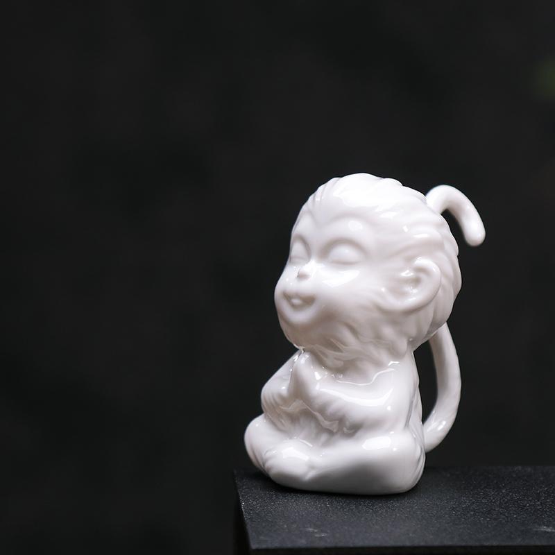 Creativity Ceramics Tea Pet Ornaments Monkey King Statue Tea Figurine Crafts Boutique White Porcelain Tea Decoration Accessories
Creativity Ceramics Tea Pet Ornaments Monkey King Statue Tea Figurine Crafts Boutique White Porcelain Tea Decoration Accessories