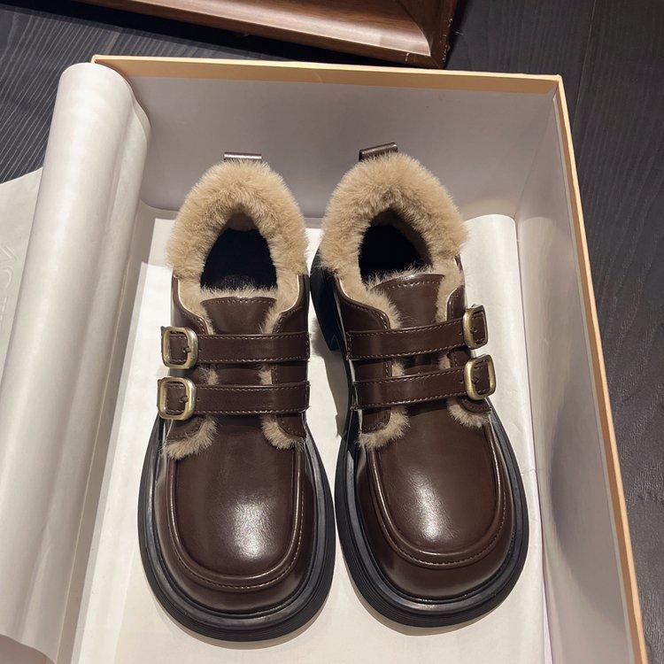 Platform British small leather shoes for women s 2025 autumn and winter new versatile height-increasing thermal cotton shoes with one pedal and velve 39
Platform British small leather shoes for women s 2025 autumn and winter new versatile height-increasing thermal cotton shoes with one pedal and velve 39