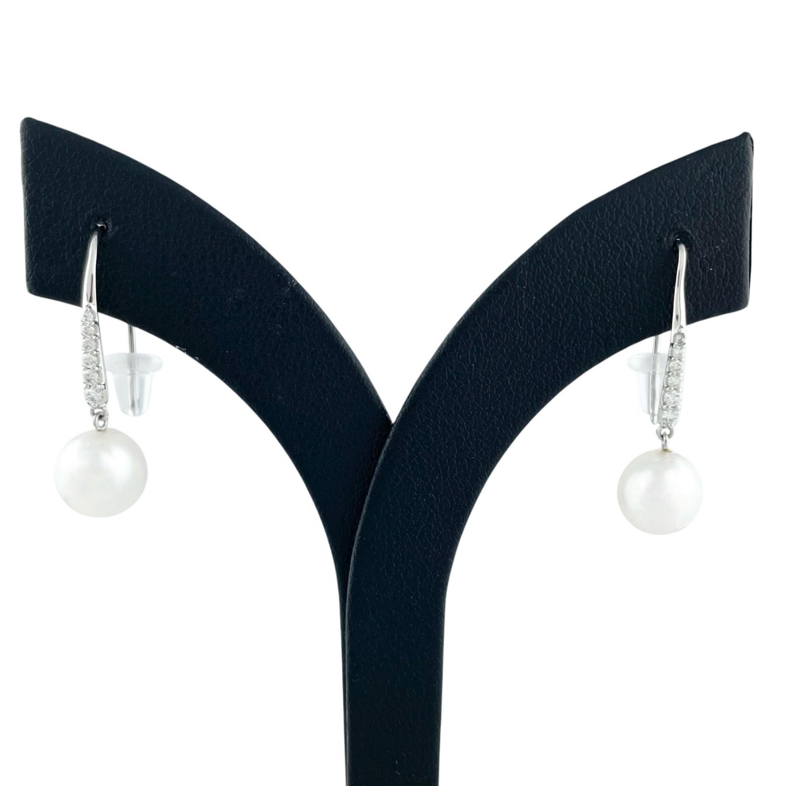 no brand Pierce white Women used
no brand Pierce white Women used