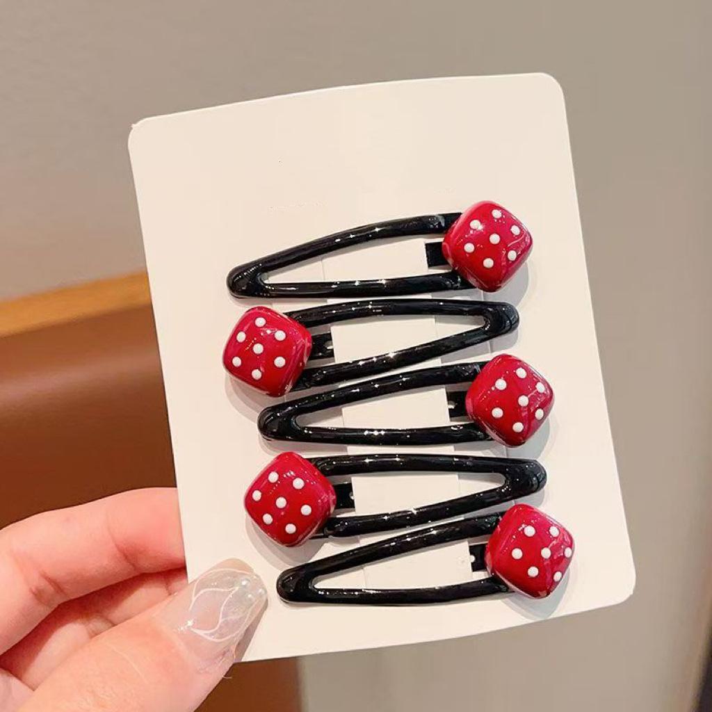 4pcs Children s Bangs Broken Hair BB Clip Red Polka Dot Side Baby Hairpin Headwear Girls Kids Hair Accessories
4pcs Children s Bangs Broken Hair BB Clip Red Polka Dot Side Baby Hairpin Headwear Girls Kids Hair Accessories