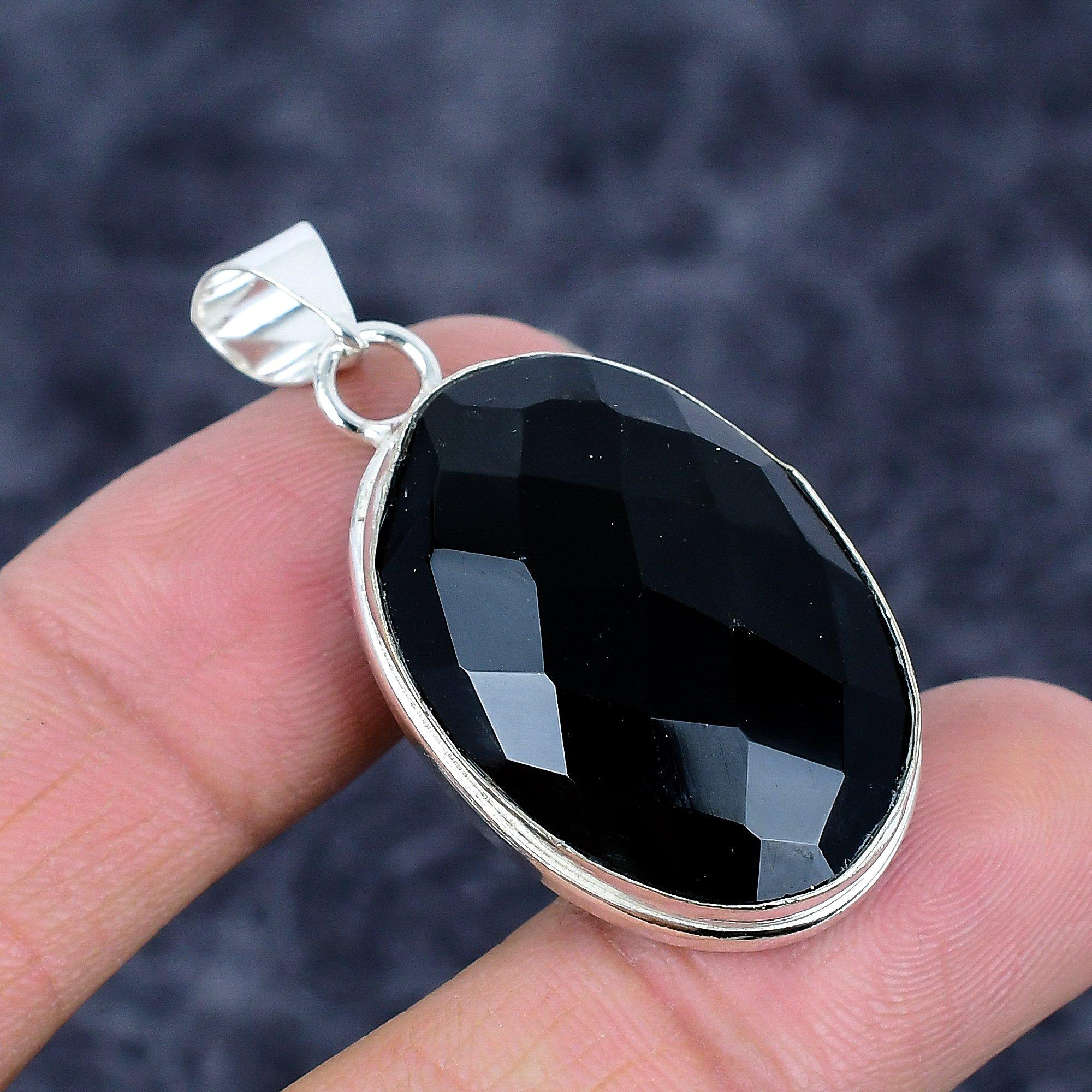 Black Spinel Gemstone Handmade 925 Sterling Silver Jewelry Pendant 1.77 M-3239
Black Spinel Gemstone Handmade 925 Sterling Silver Jewelry Pendant 1.77 M-3239