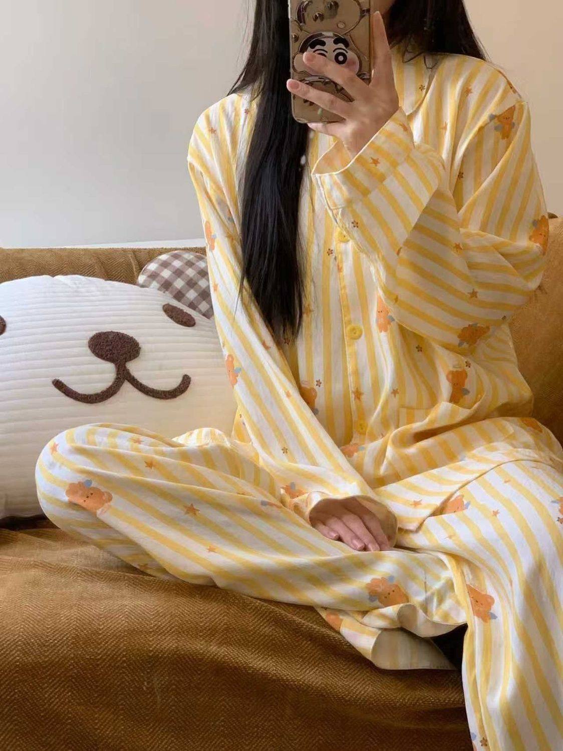 New pajamas women s spring double long striped two-piece set student dormitory yellow lapel loungewear autumn cardigan bear M
New pajamas women s spring double long striped two-piece set student dormitory yellow lapel loungewear autumn cardigan bear M